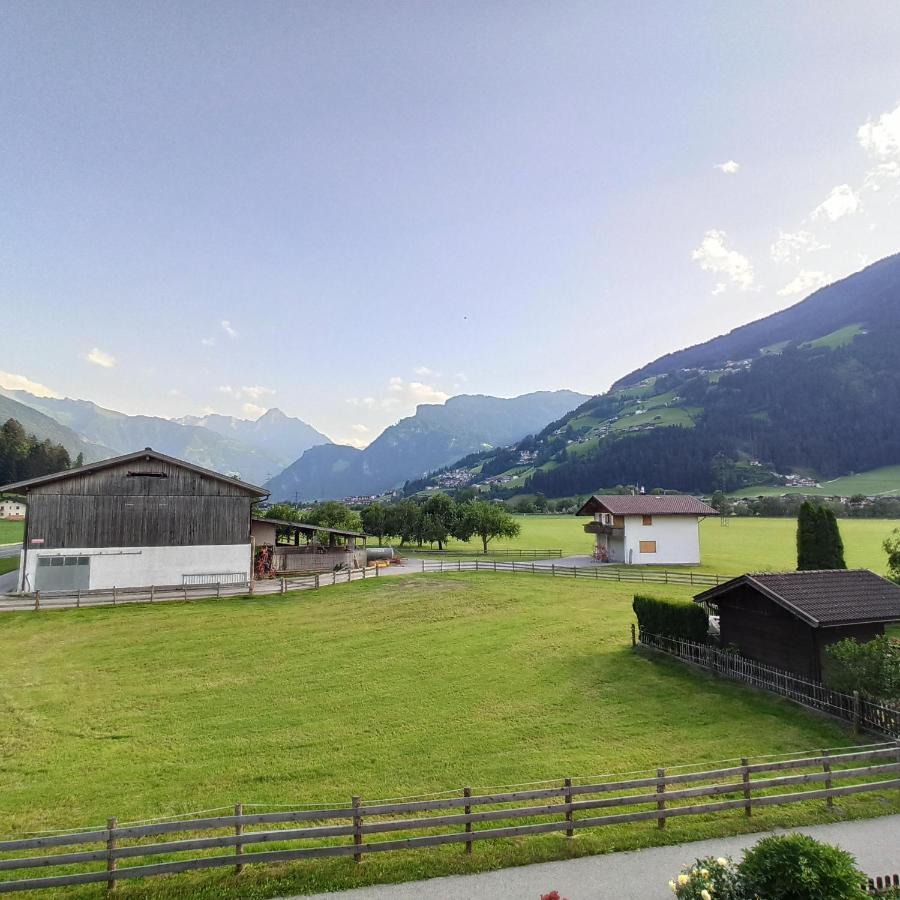 Ferienwohnung Zillertaler Alpenblick Цель-ам-Циллер Экстерьер фото